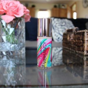 Josie Maran Vibrancy Liquid Foundation